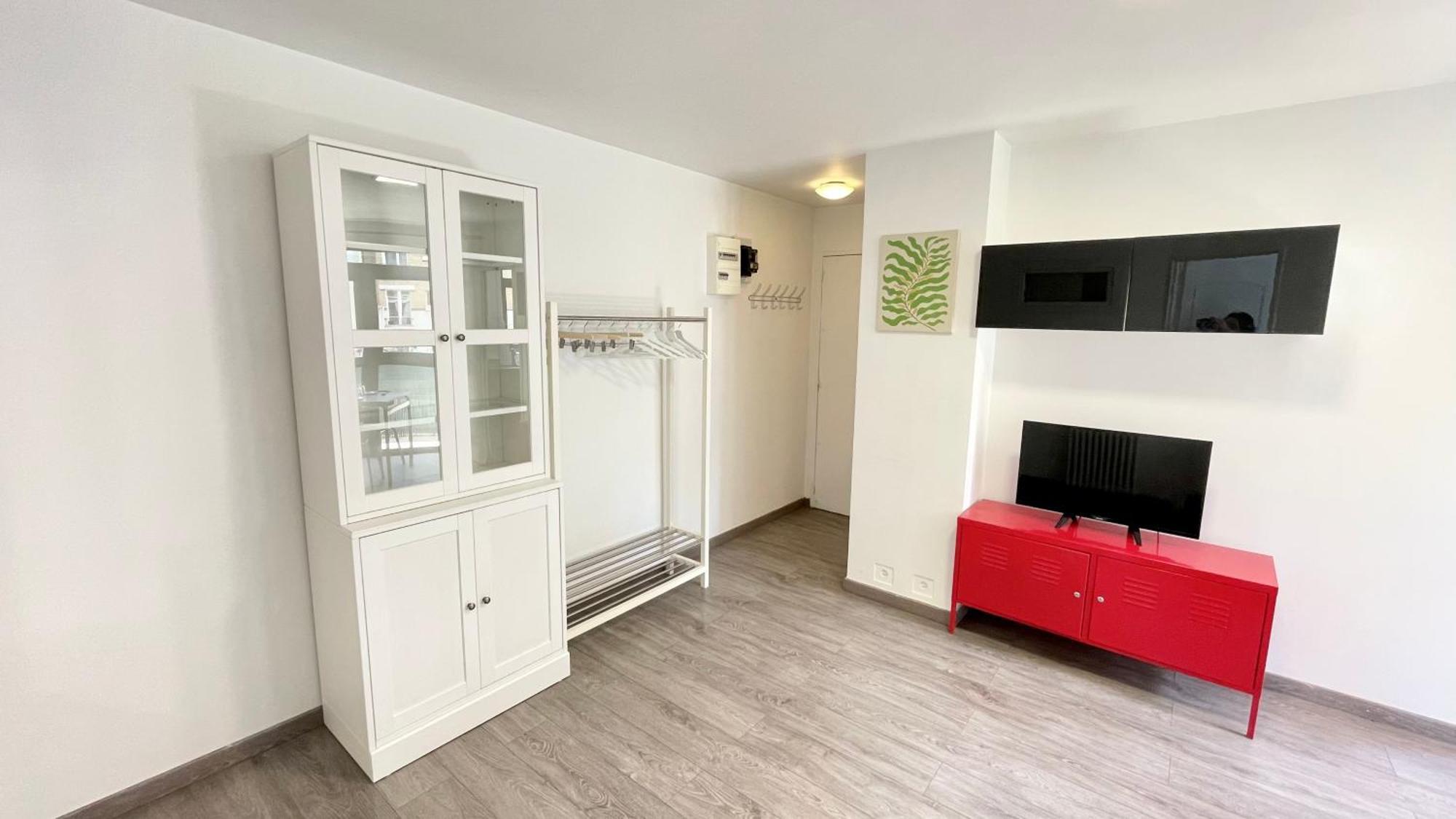 Avec Balcon, 5 Personnes * Paris