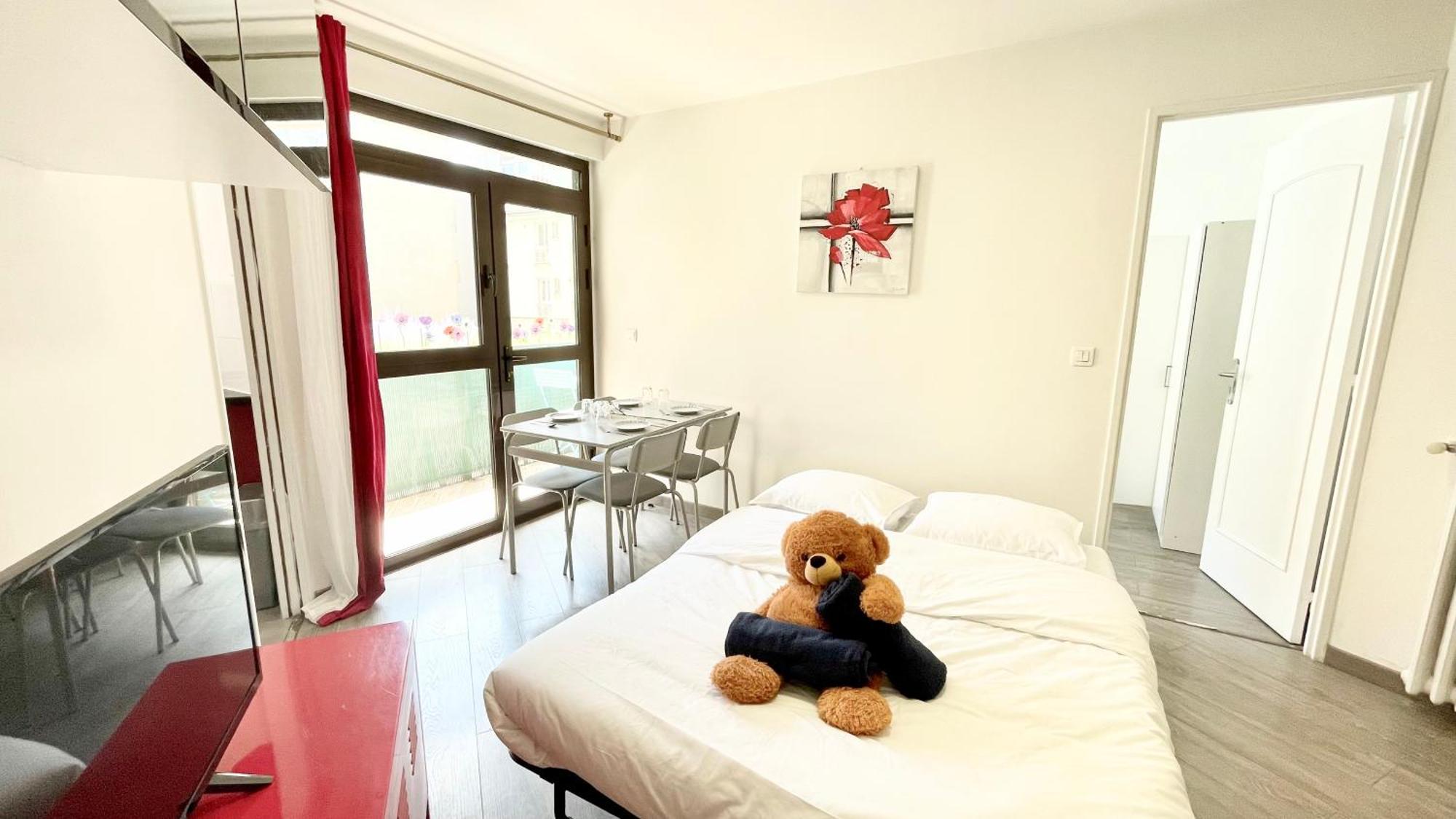 Apartment Avec Balcon, 5 Personnes Paris