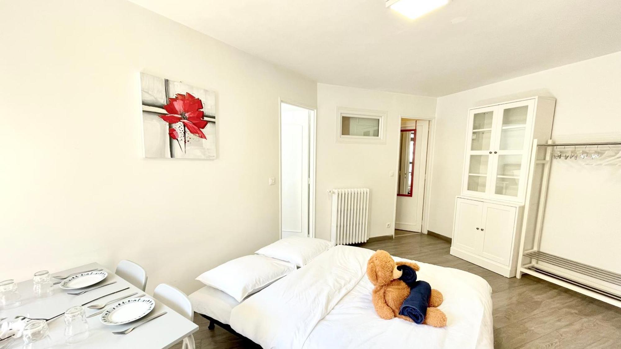 Apartment Avec Balcon, 5 Personnes Paris